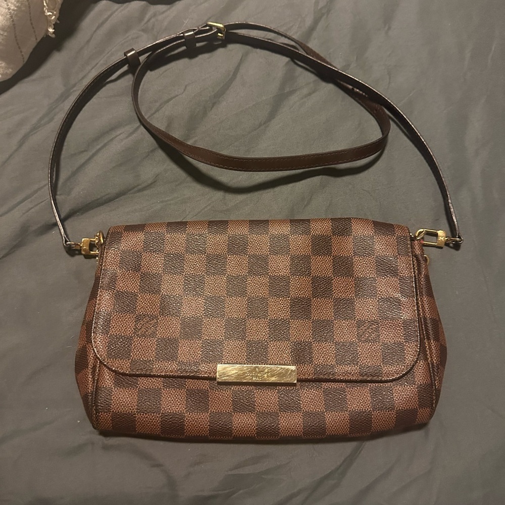 Authentic Louis Vuitton Favorite MM Damier Ebene
